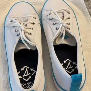White and Blue woman’s Sperry  Sneakers